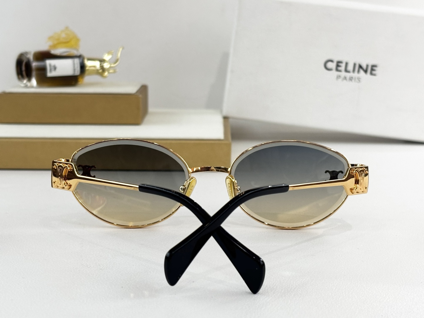 𝘾𝙀𝙇𝙄𝙉𝙀 MOD：CL1572LUSize：56口19 145