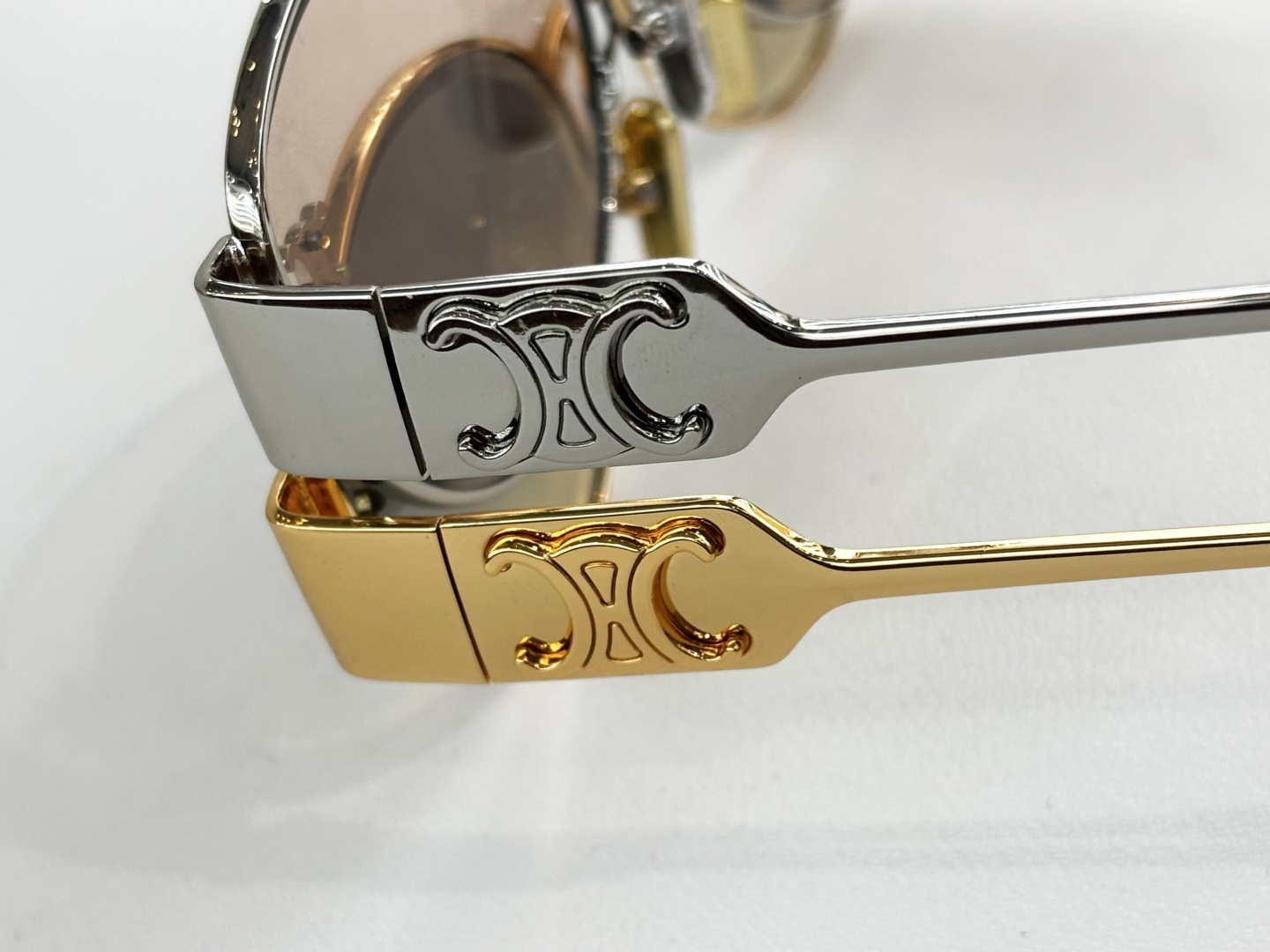 𝘾𝙀𝙇𝙄𝙉𝙀 MOD：CL1572LUSize：56口19 145