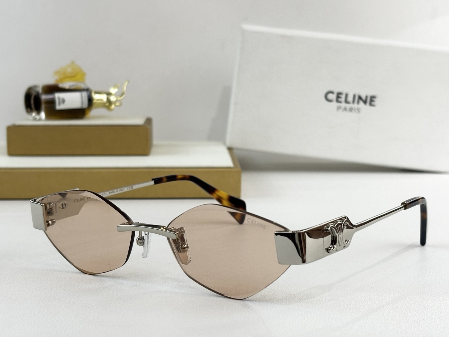 𝘾𝙀𝙇𝙄𝙉𝙀MOD：CL1575LUSize：57口17 145