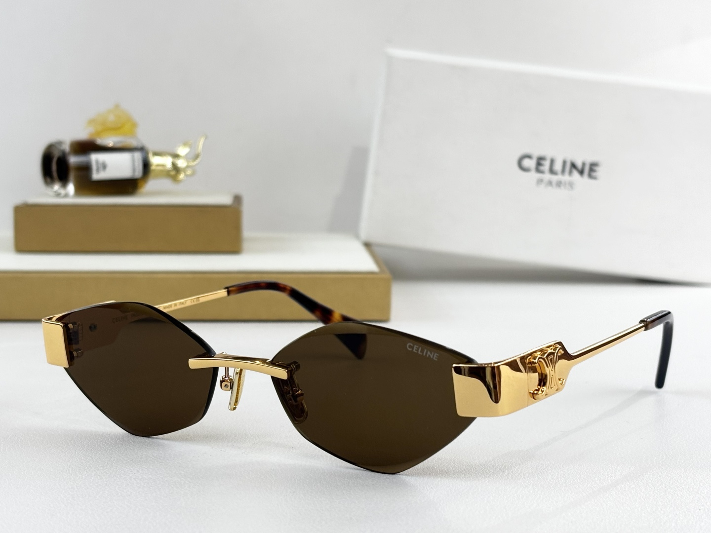 𝘾𝙀𝙇𝙄𝙉𝙀MOD：CL1575LUSize：57口17 145