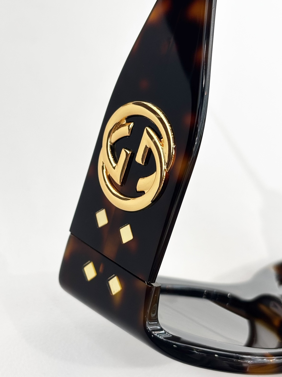 GUCCIMOD：GG1463SSize：52口24 140