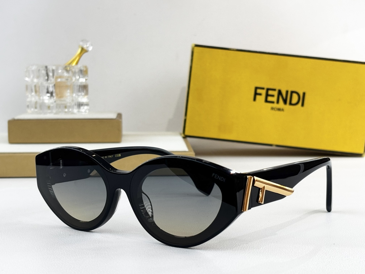 FENDIMOD：F0L127Size：63口15 140