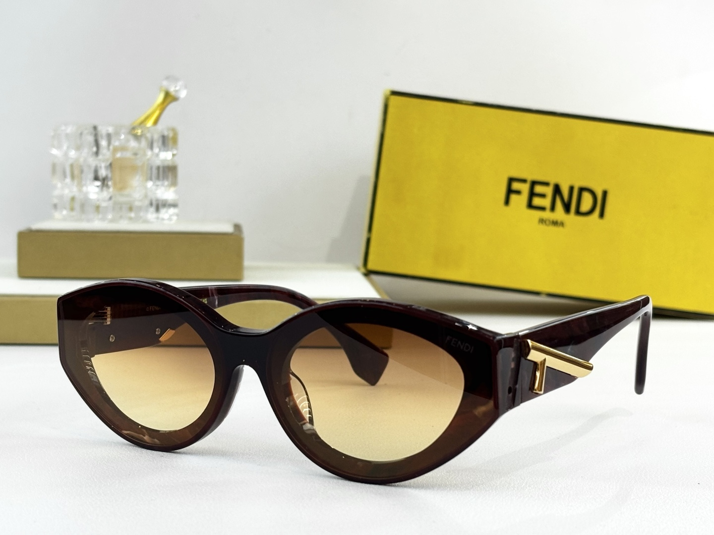 FENDIMOD：F0L127Size：63口15 140