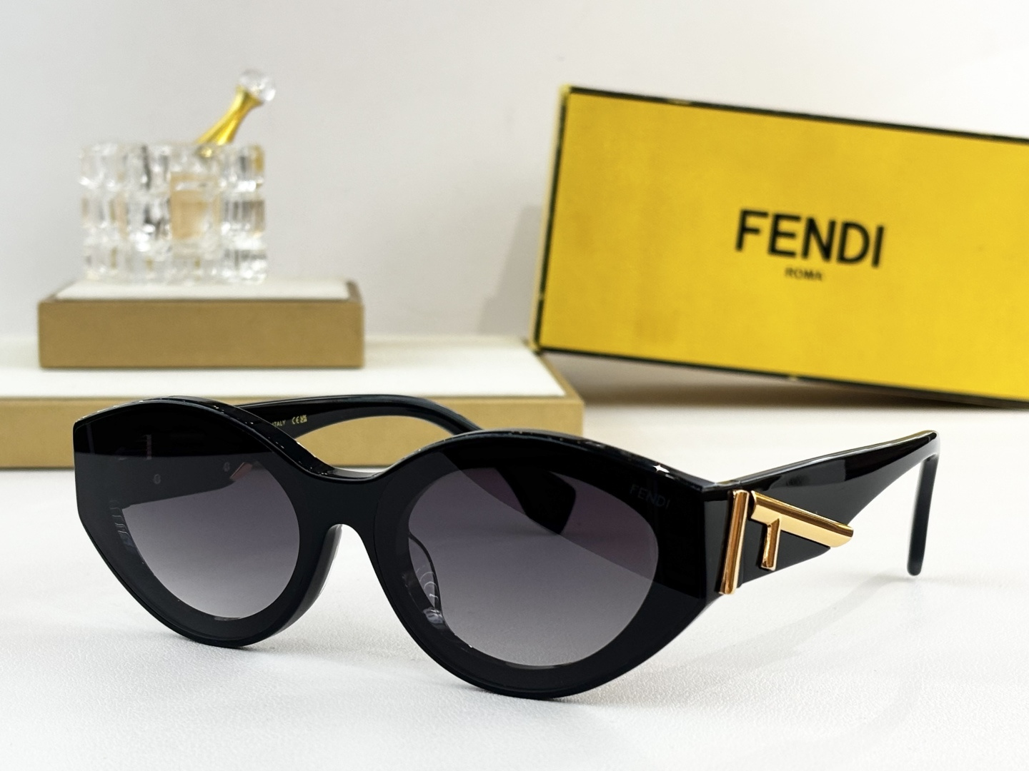 FENDIMOD：F0L127Size：63口15 140