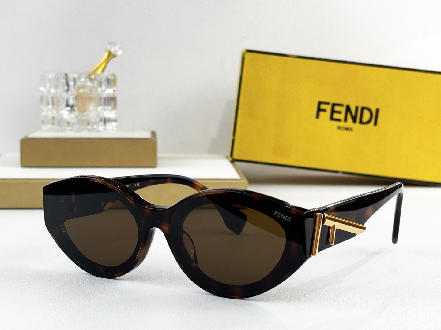 FENDIMOD：F0L127Size：63口15 140