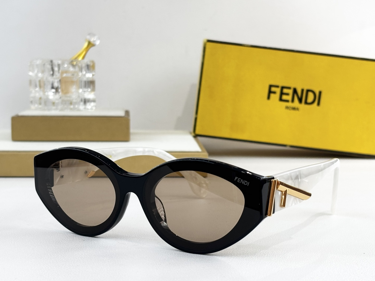 FENDIMOD：F0L127Size：63口15 140