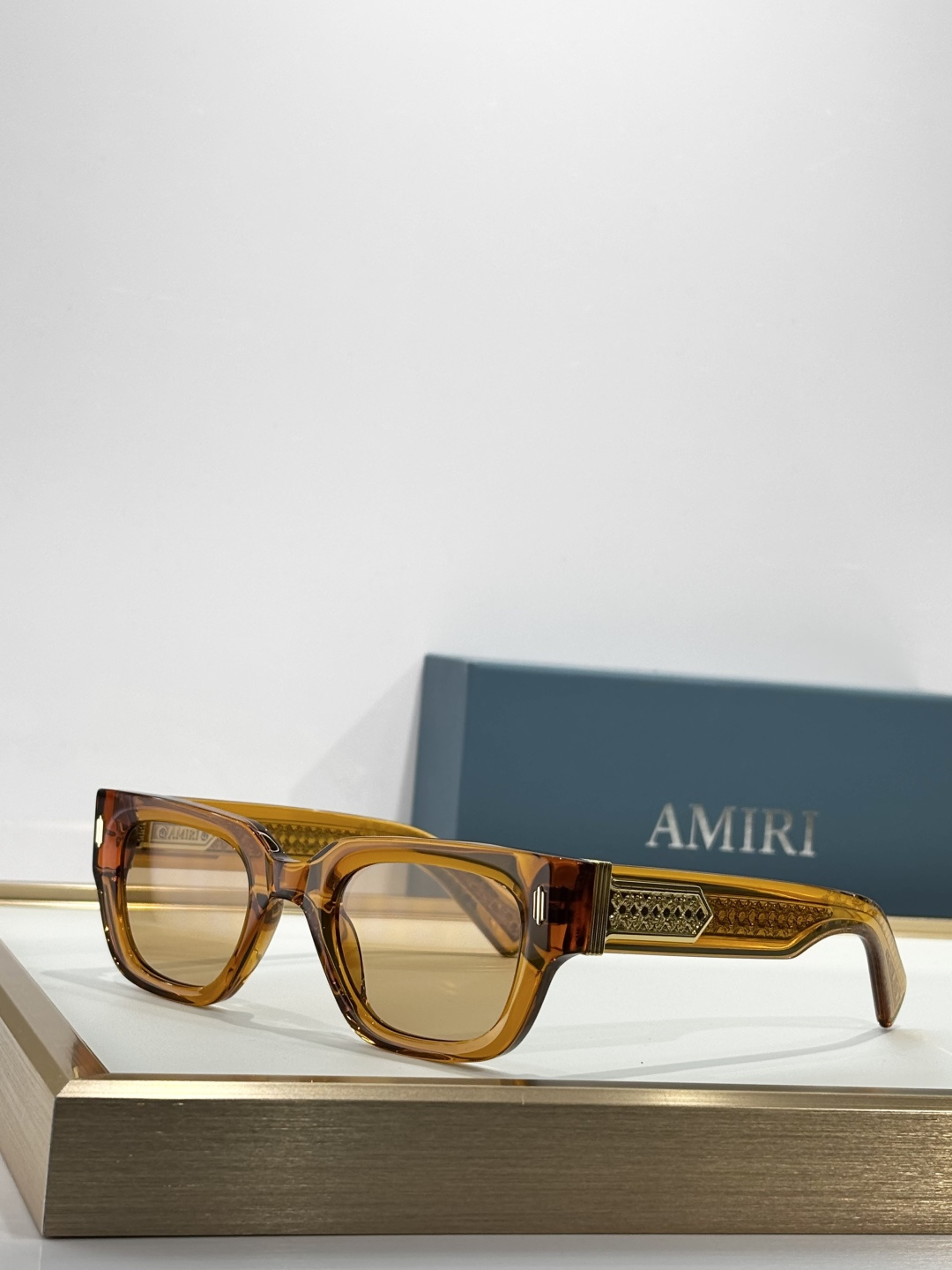 AMIRIOriginal Mod:VENICESize:53口21-145美国时装潮牌用料考究裁剪独特