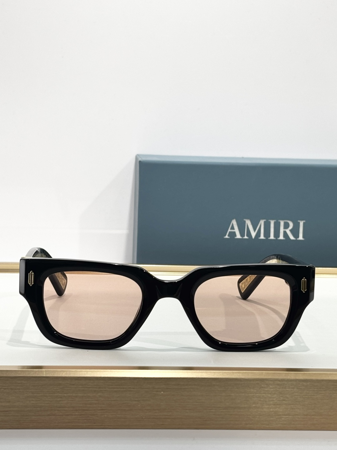 AMIRIOriginal Mod:VENICESize:53口21-145美国时装潮牌用料考究裁剪独特