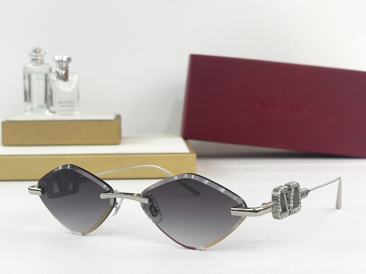 VALENTINMODEL：VLS 1741SIZE：57口16-145