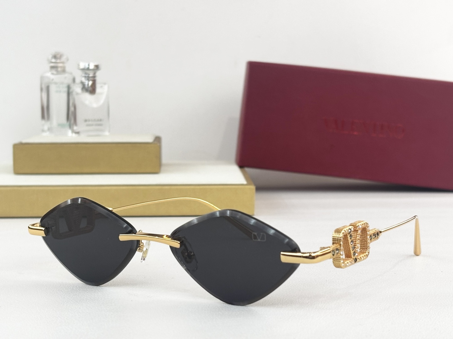 VALENTINMODEL：VLS 1741SIZE：57口16-145