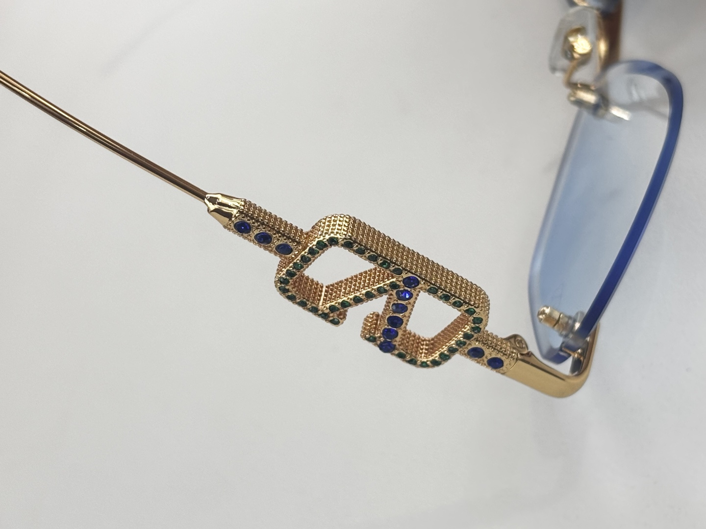 VALENTINMODEL：VLS 1741SIZE：57口16-145