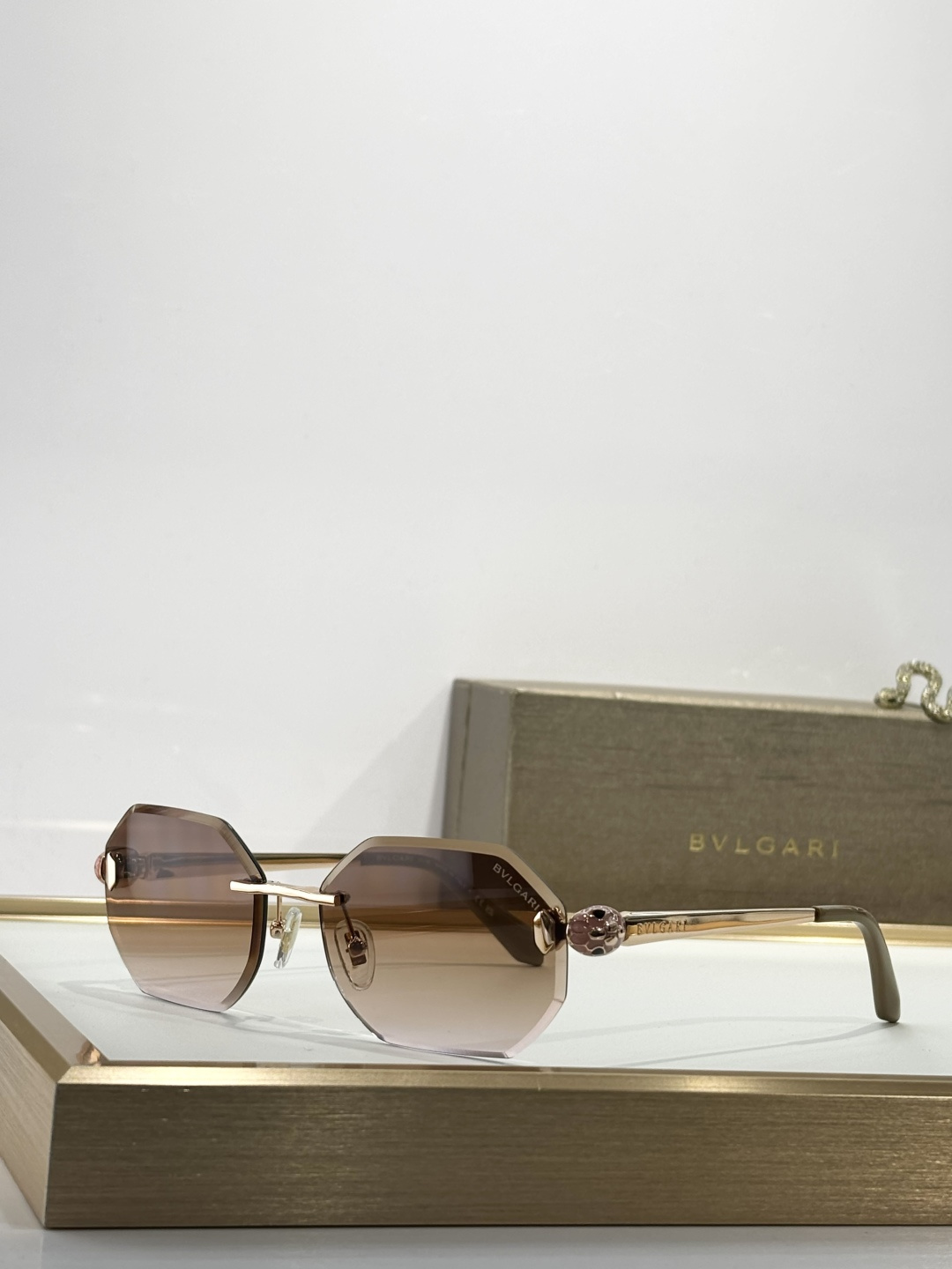 BVLGARIMOD：BV40105USize：57口16 140