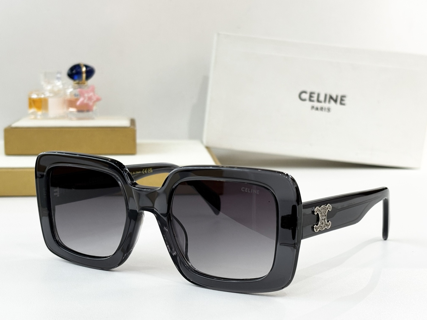 CELINEMODEL：CL40304USize：56口23 140