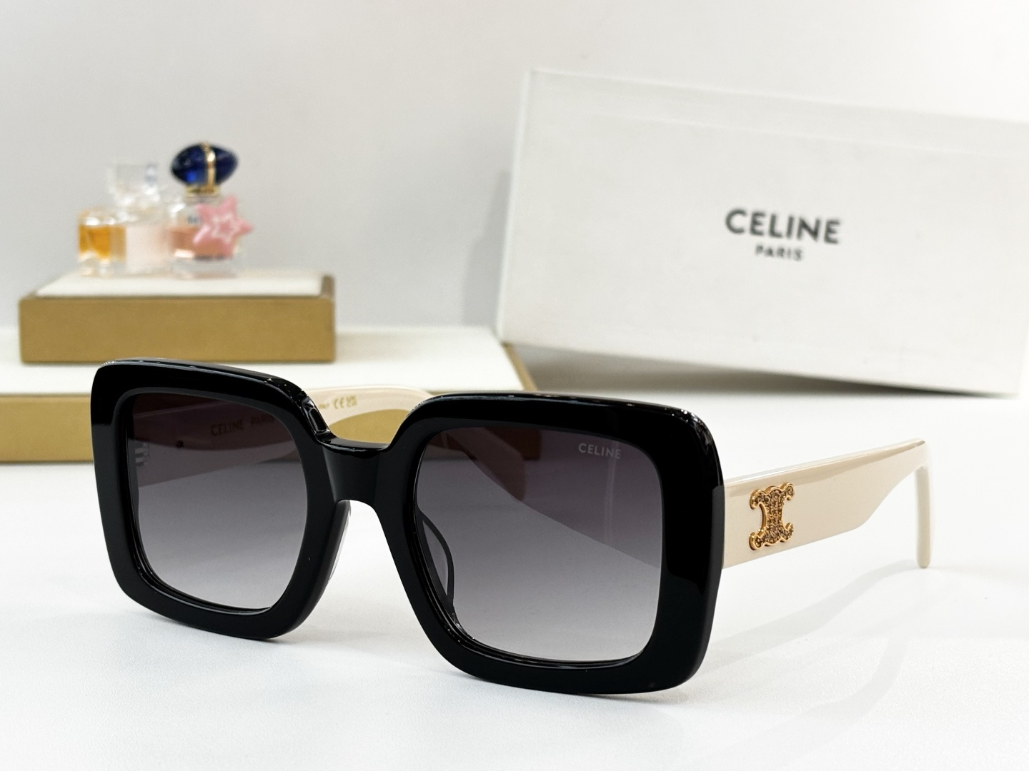 CELINEMODEL：CL40304USize：56口23 140