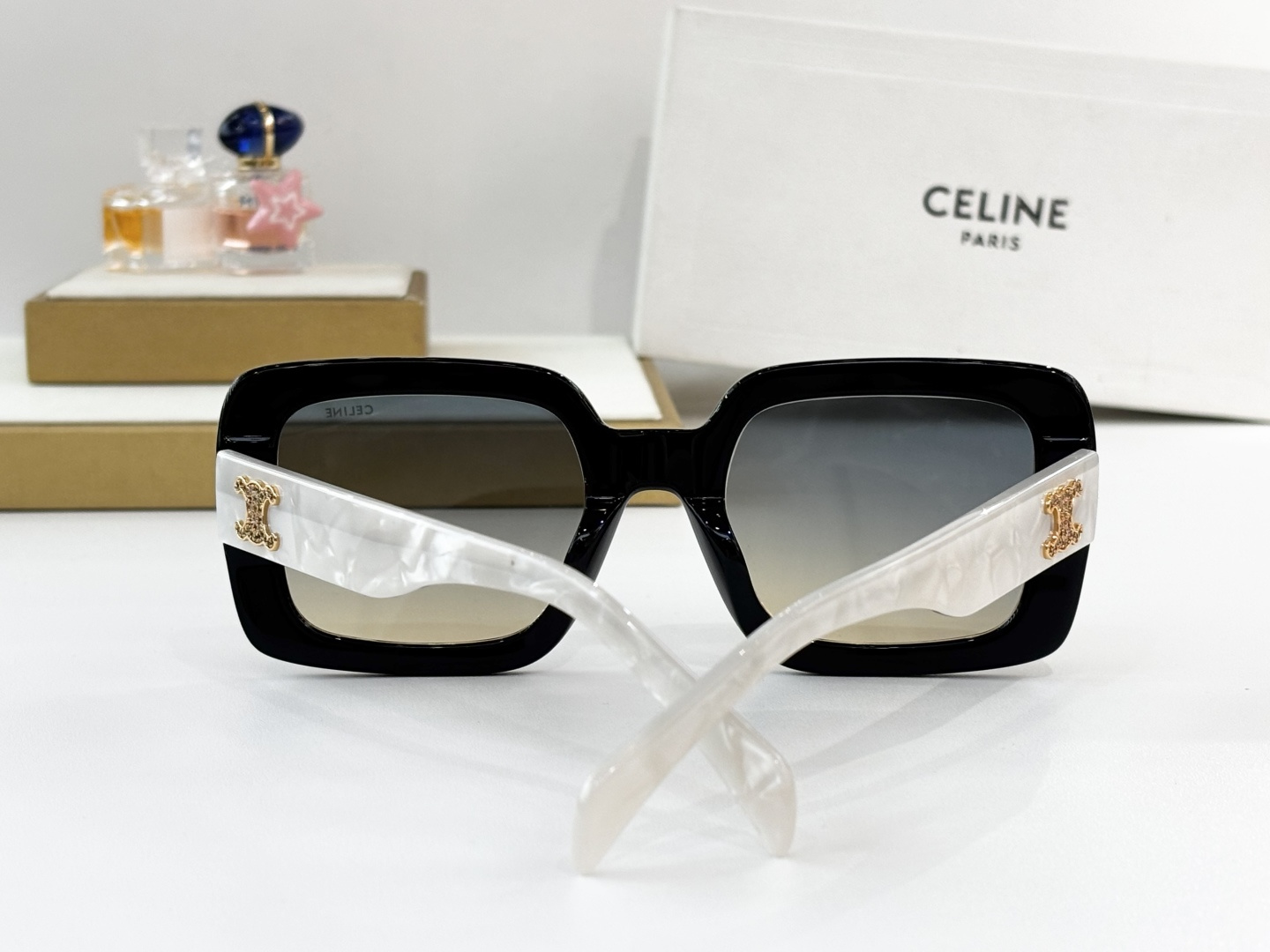 CELINEMODEL：CL40304USize：56口23 140