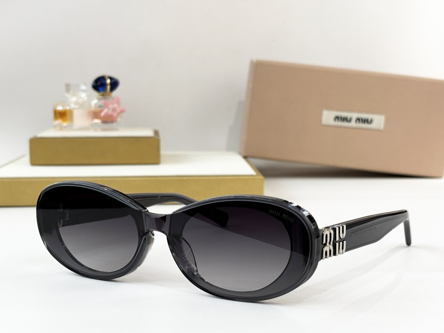 MIU MIUMOD：MU 149AVSize：51口22 138