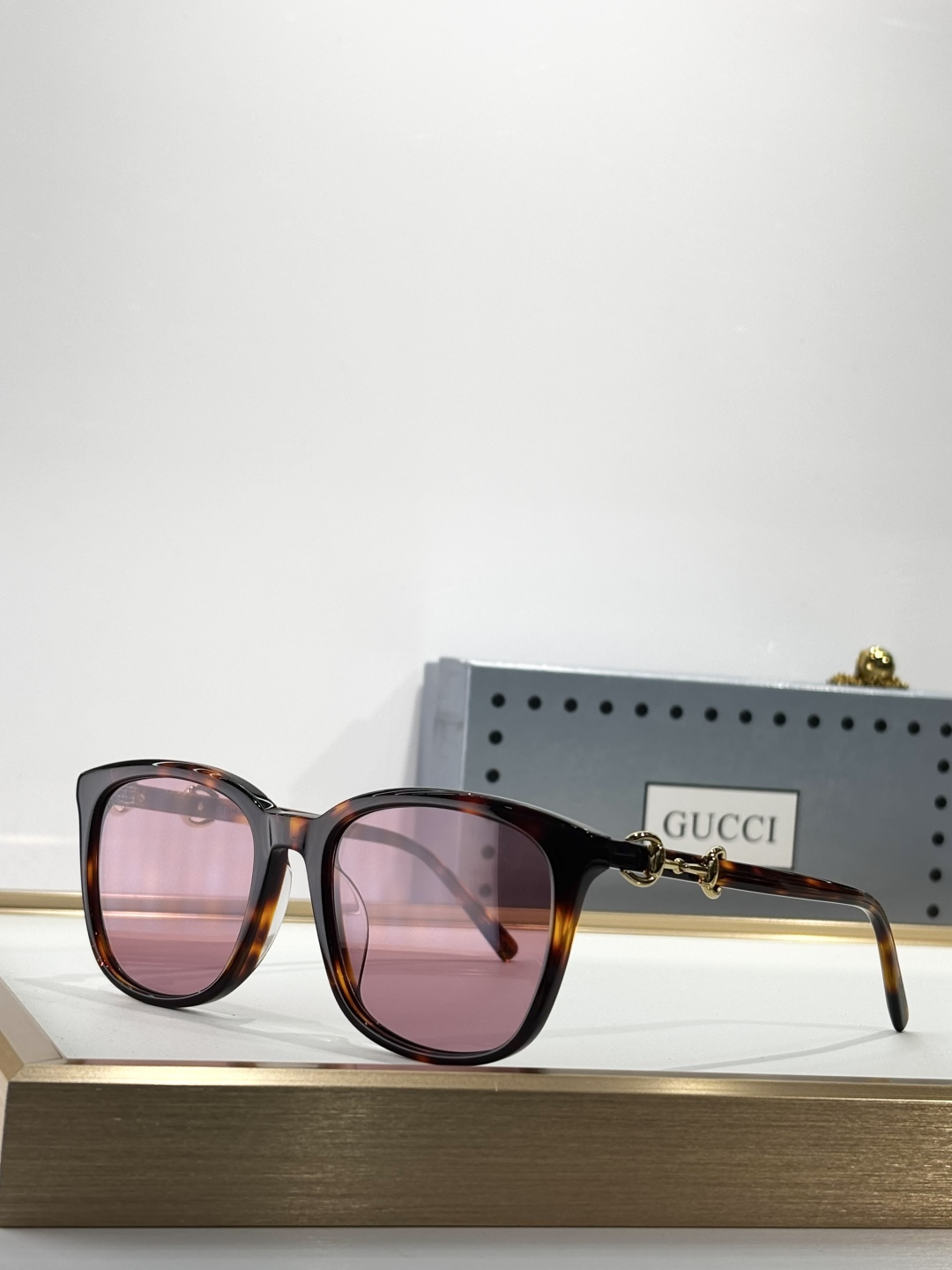 GUCCIMODEL：GG2057SKSIZE：56口19-145