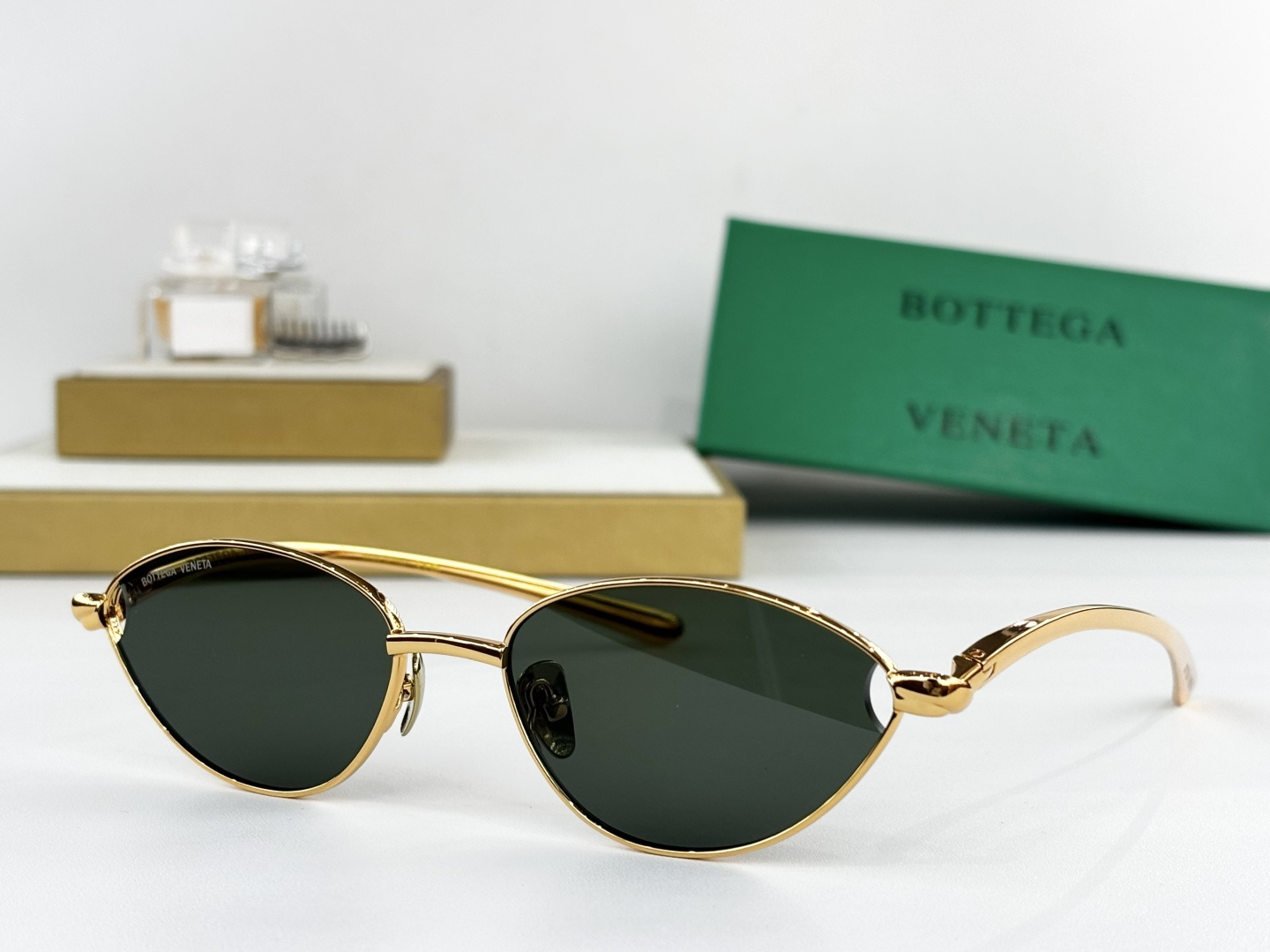 BOTTEGA VENET*MODEL：BV1696LSSIZE：56口18-145