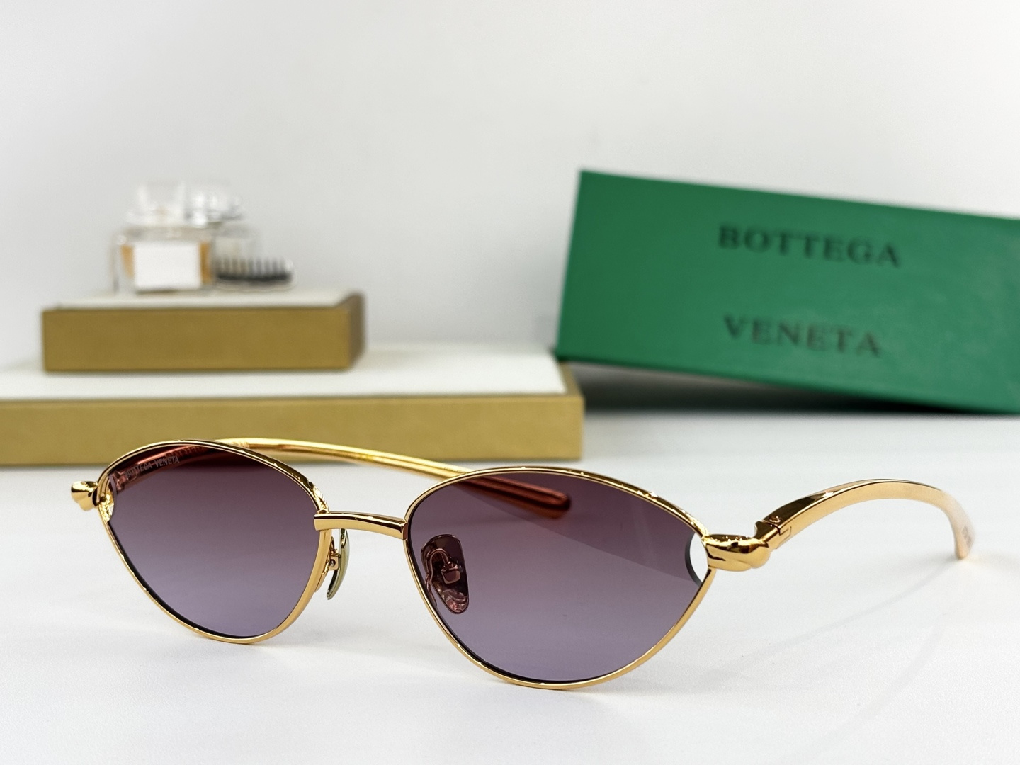BOTTEGA VENET*MODEL：BV1696LSSIZE：56口18-145