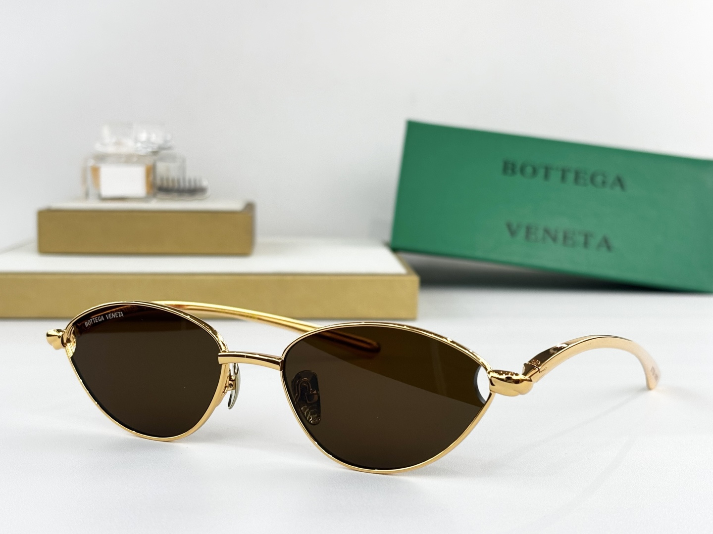 BOTTEGA VENET*MODEL：BV1696LSSIZE：56口18-145