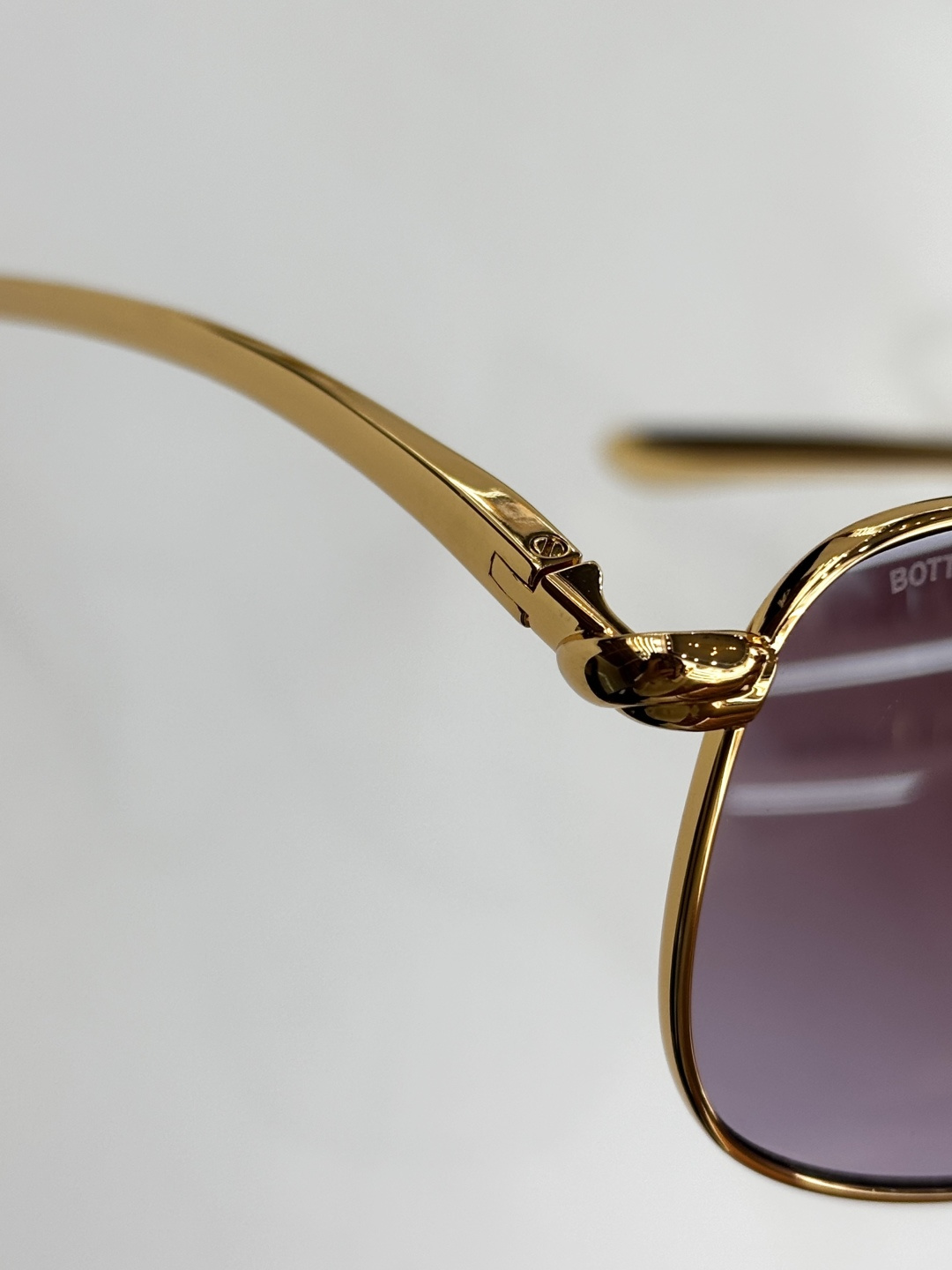 BOTTEGA VENET*MODEL：BV1697LSSIZE：56口17-145