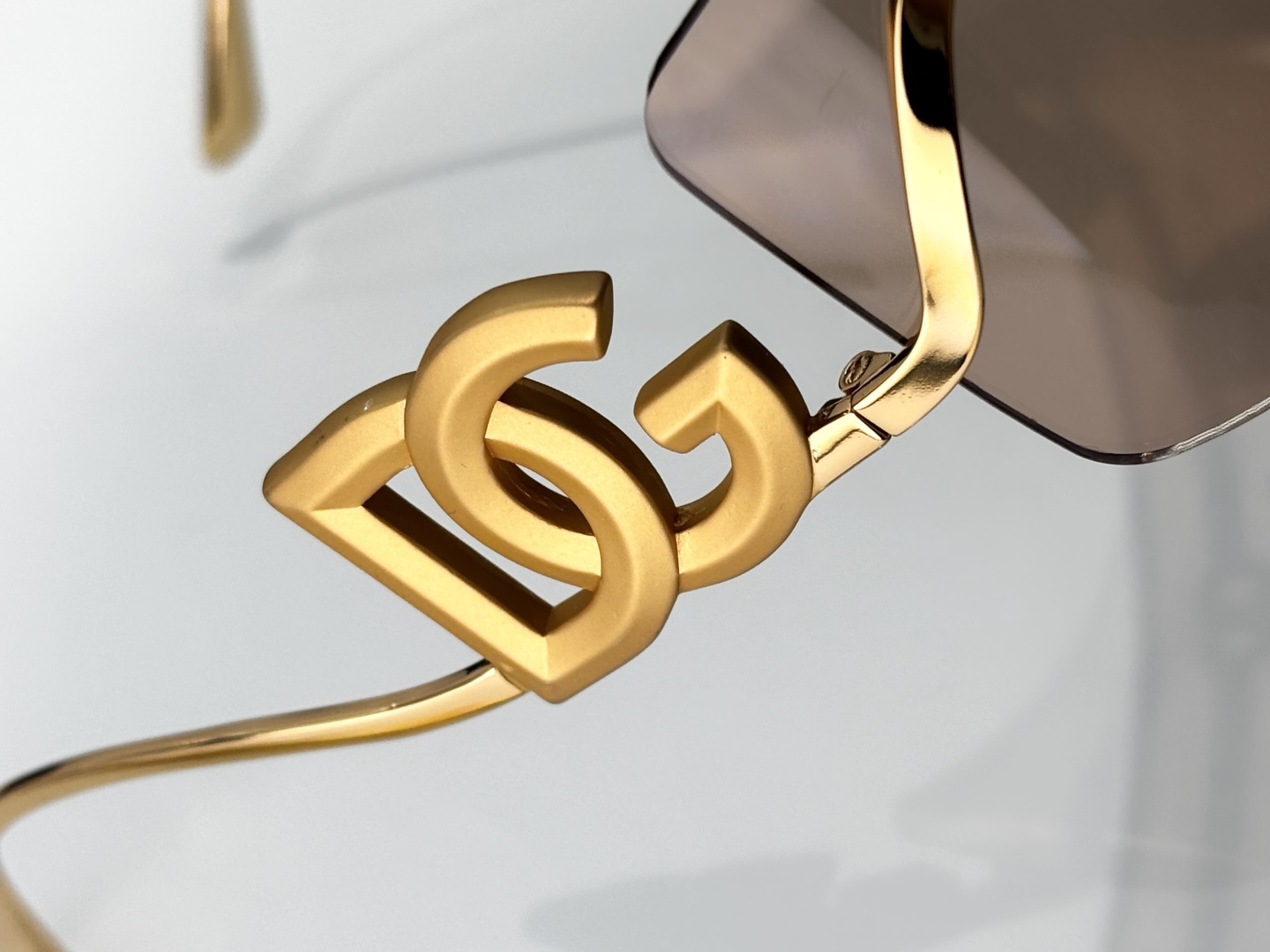 DOLCE & GABBAN*MODEL：DG6694oversizedSIZE：501口87-143