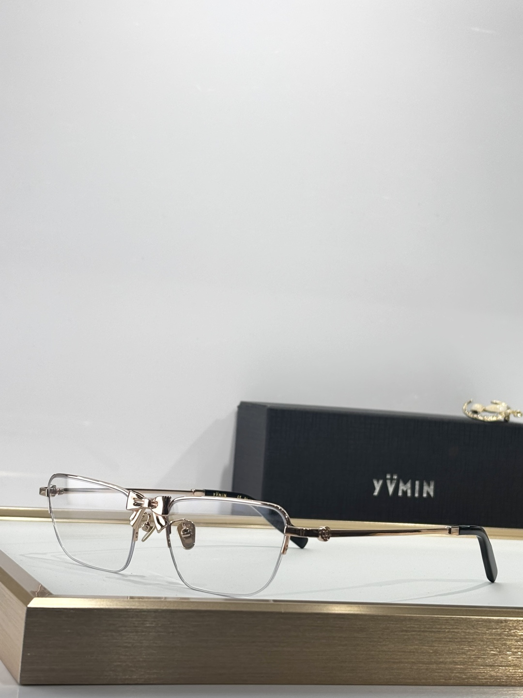 钛架YVMIN尤目x SHUSHUTONG 金属蝴蝶结点钻装饰眼镜尤目YVMIN电子女孩装饰眼镜size