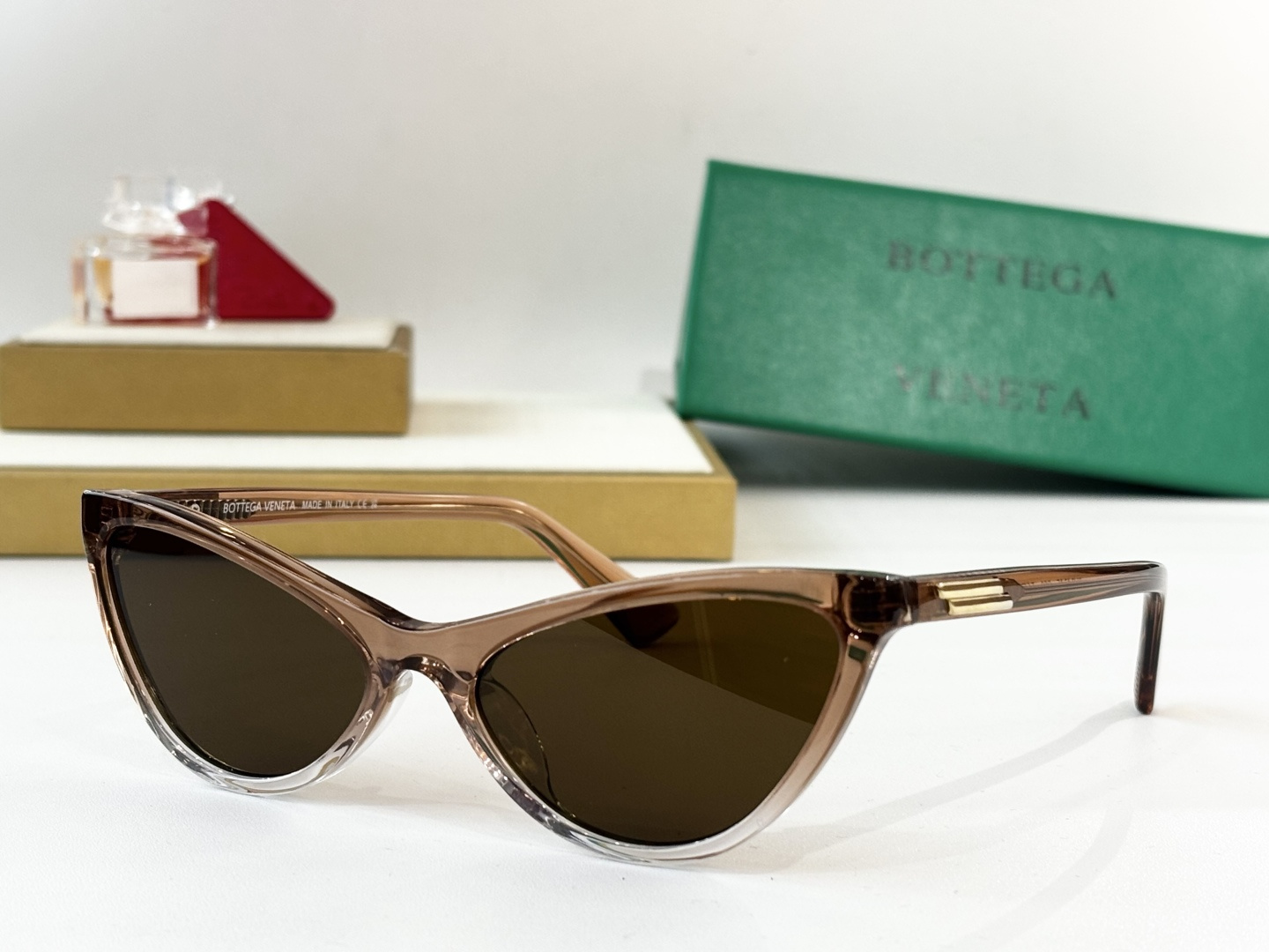 BOTTEGA VENET*MODEL：BV1414S SIZE：56口17-140