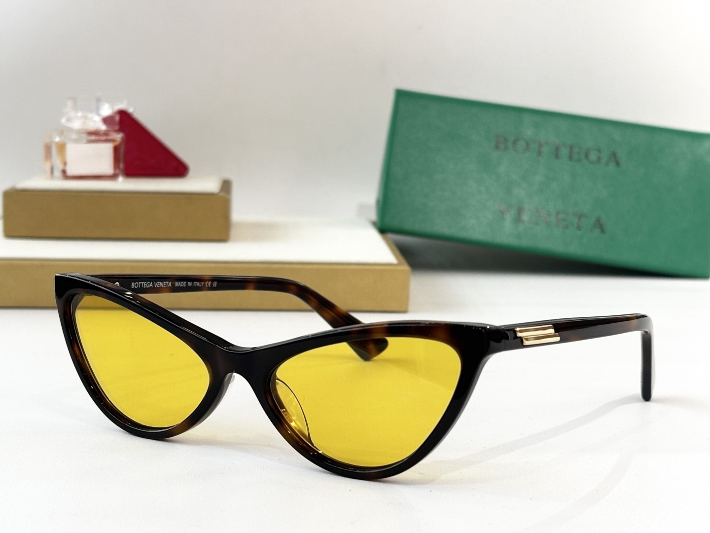 BOTTEGA VENET*MODEL：BV1414S SIZE：56口17-140