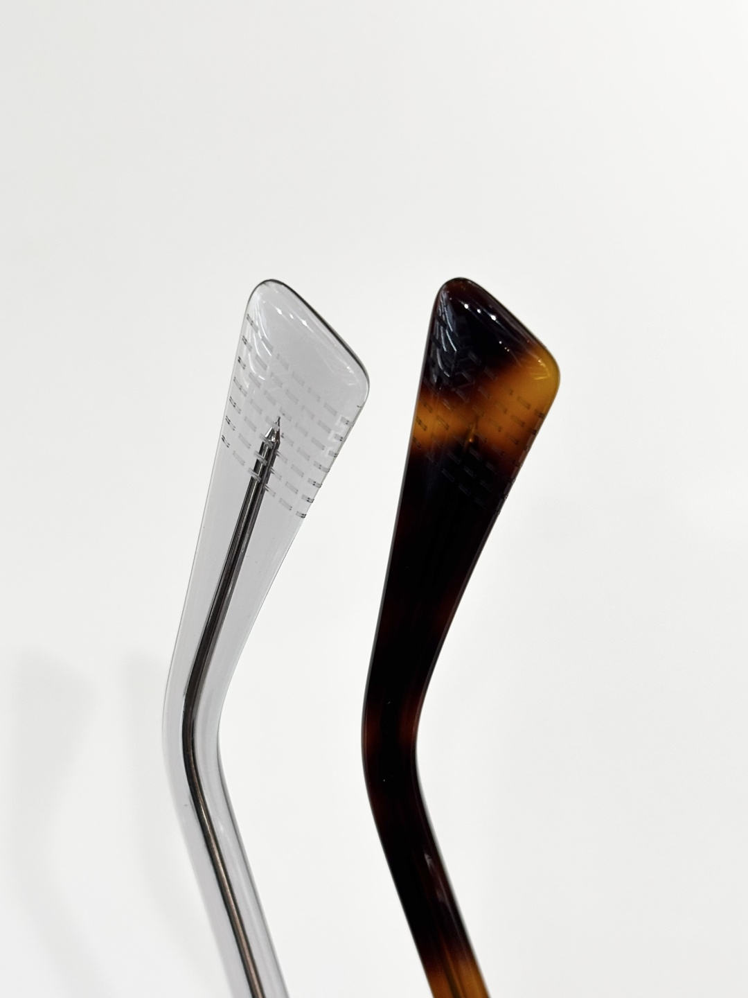 BOTTEGA VENET*MODEL：BV1414S SIZE：56口17-140