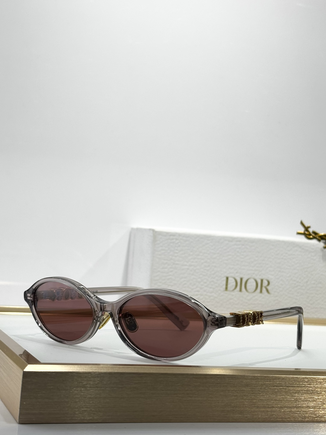 DIORMOD：DiorTreasureR1FSize：57口17 145