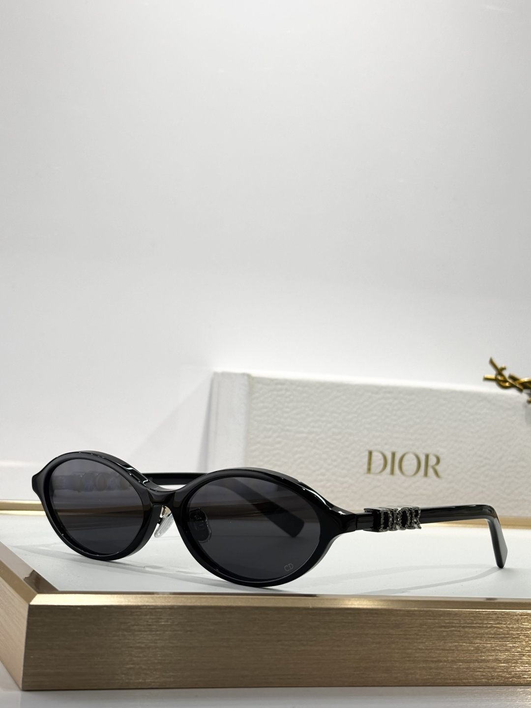 DIORMOD：DiorTreasureR1FSize：57口17 145