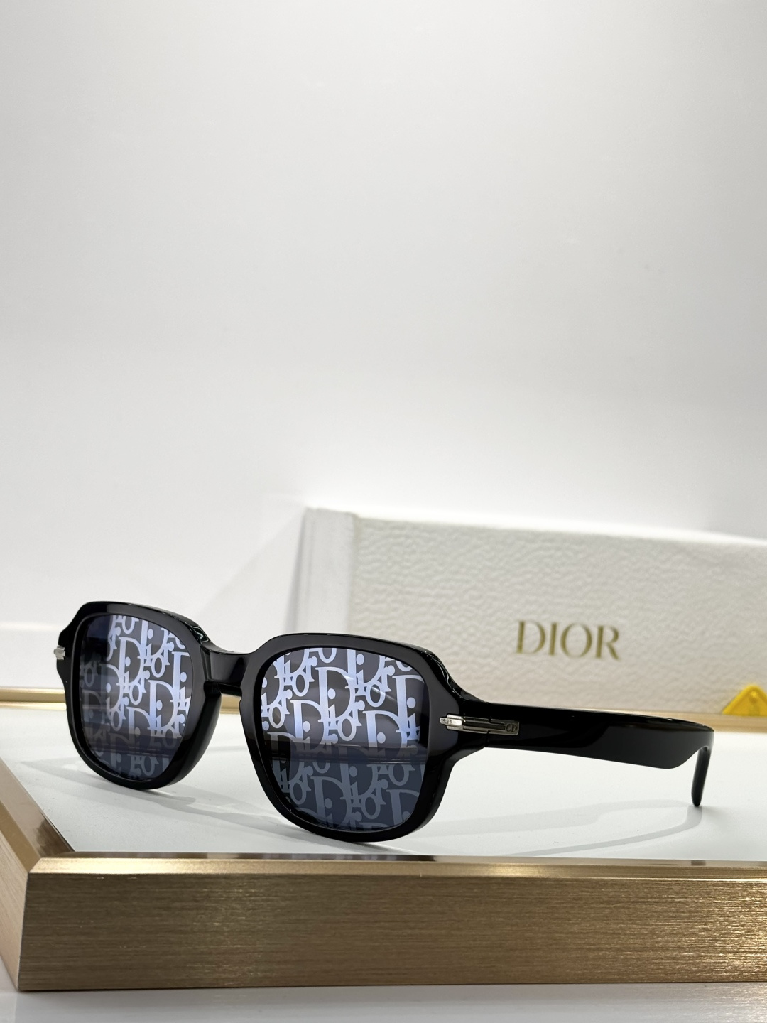 DiorMod：DIORBLACKSUIT S51Size：52-21-145