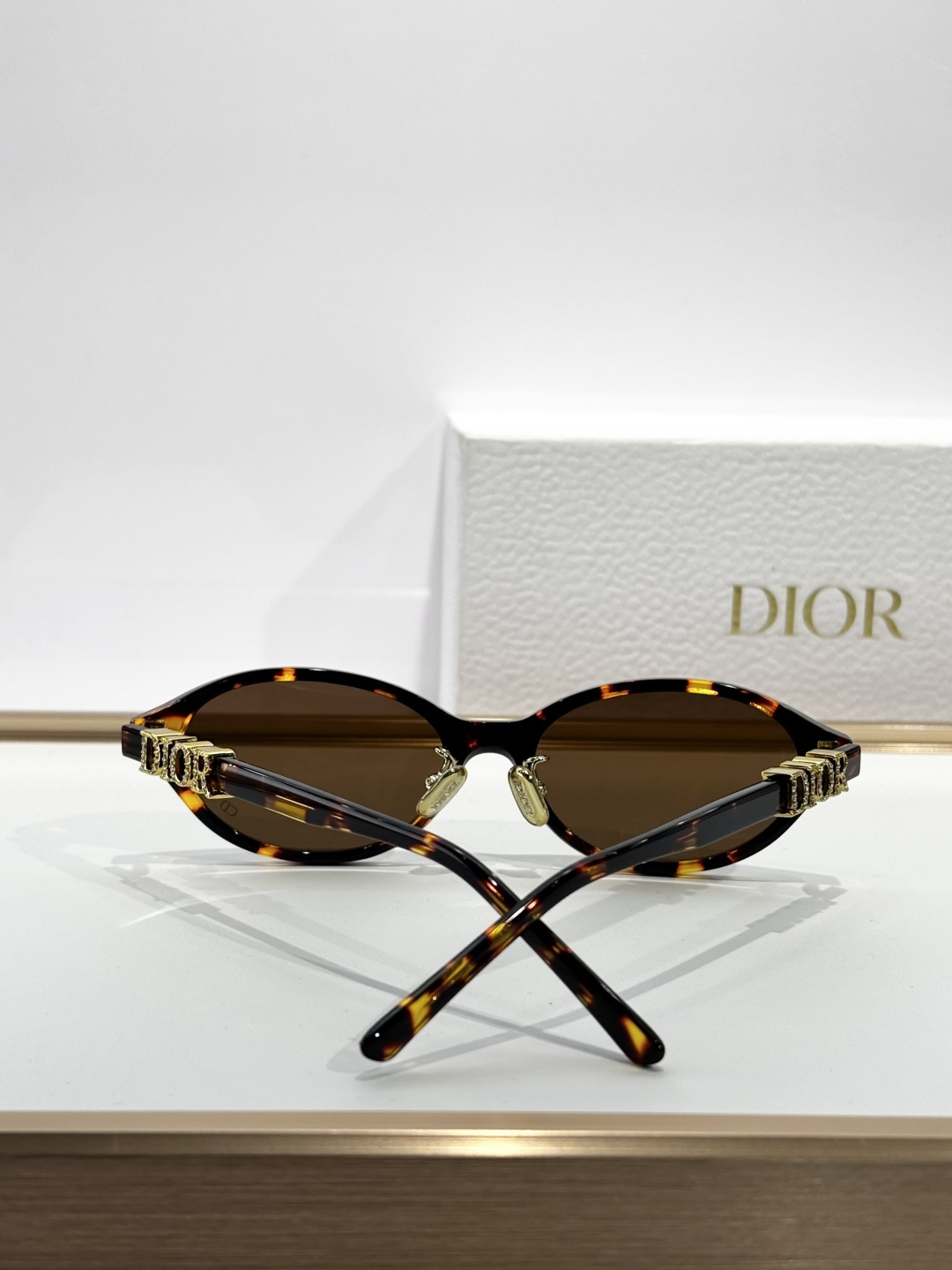 DIORMODEL: Treasure R1I SIZE:53口17-145