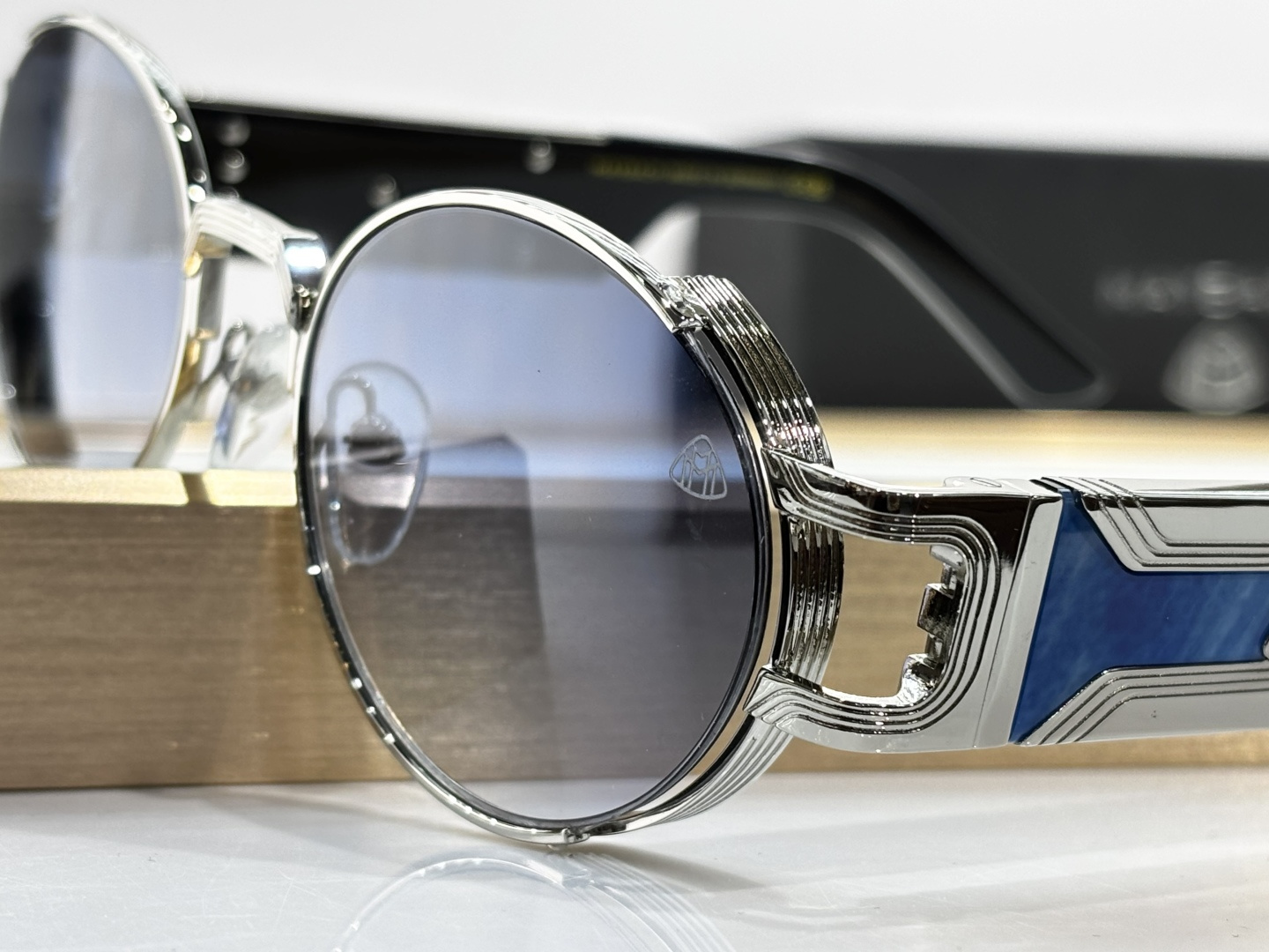 MAYBACHMO D：DRIVEISIZE：55-22-143