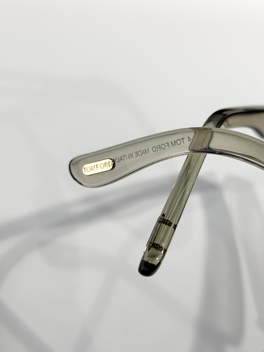 Original code Tom fordMOD：FT1182跟足原版立体圈形连片式太阳镜 Achil