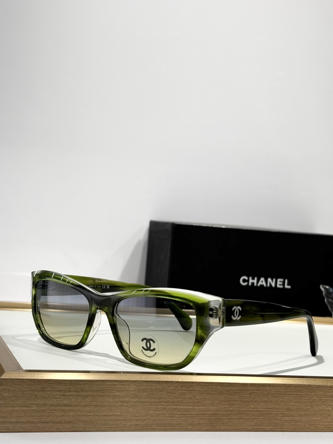 CHANELMODEL：A71765SIZE：53口17-140