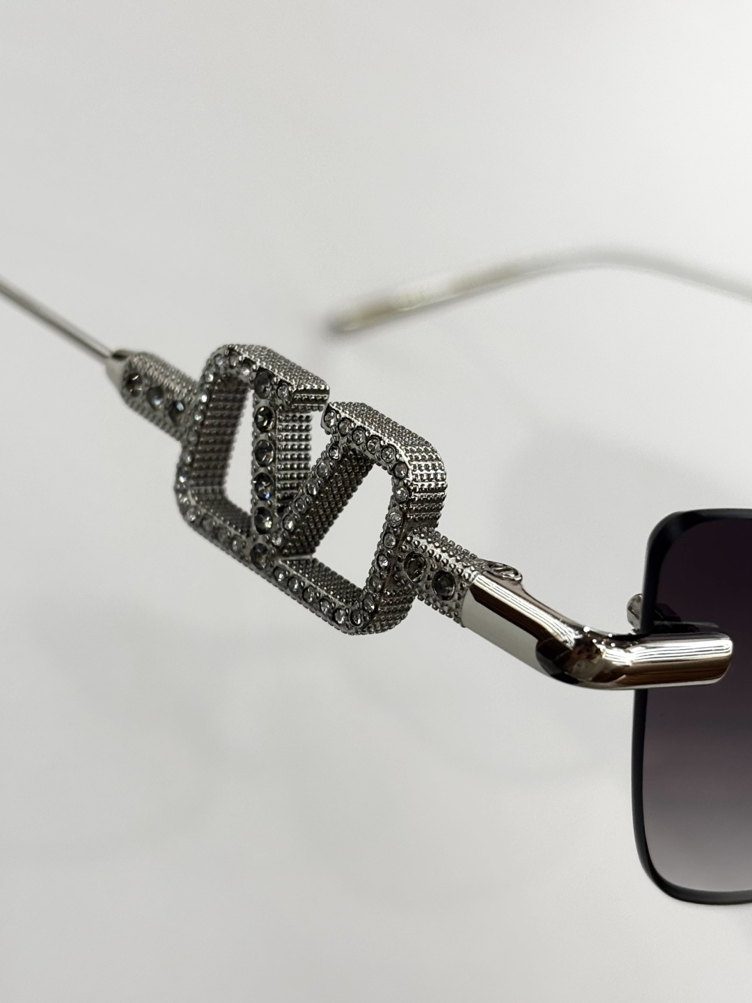 VALENTLNOMOD：VLS1742SIZE：60-17-145