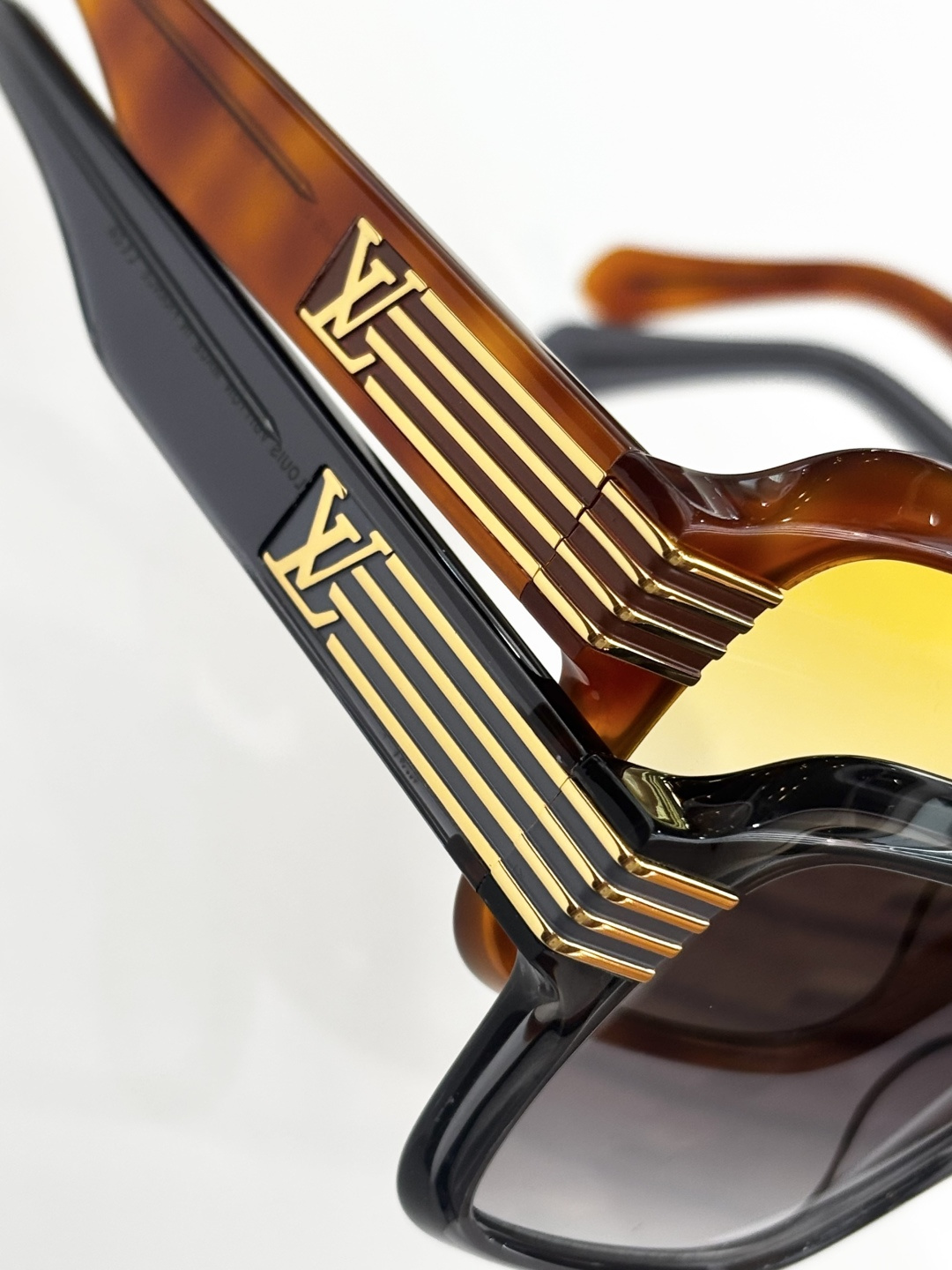 LOUIS VUITTO*MODEL：Z2739USIZE：55口19-150