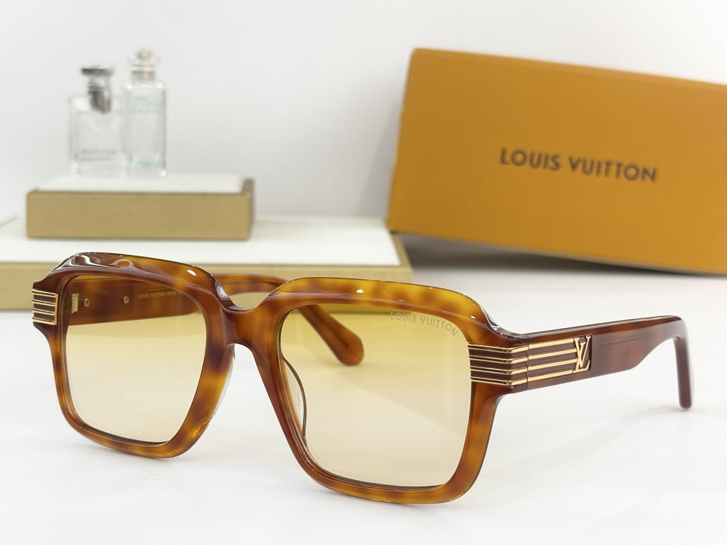 LOUIS VUITTO*MODEL：Z2739USIZE：55口19-150
