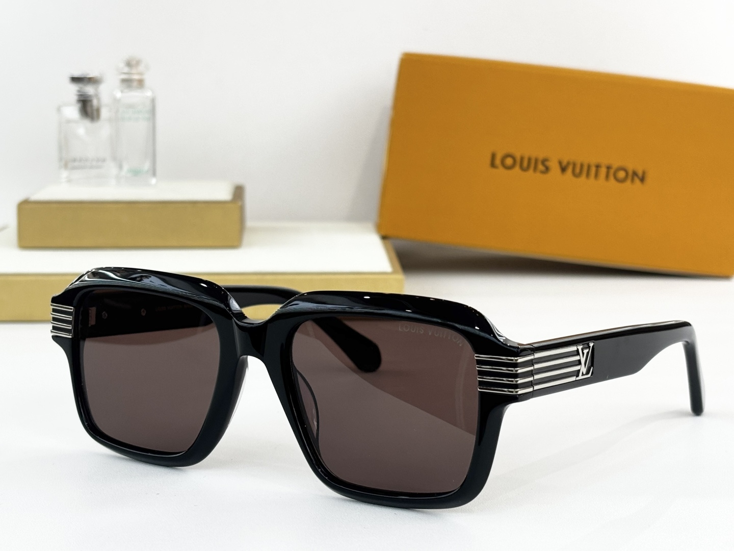 LOUIS VUITTO*MODEL：Z2739USIZE：55口19-150