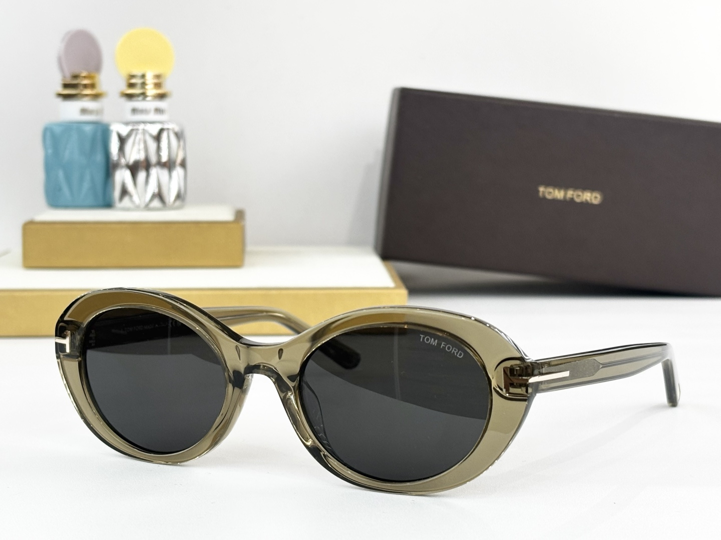 TOM FORDMOD：FT1172Size：54口21 140