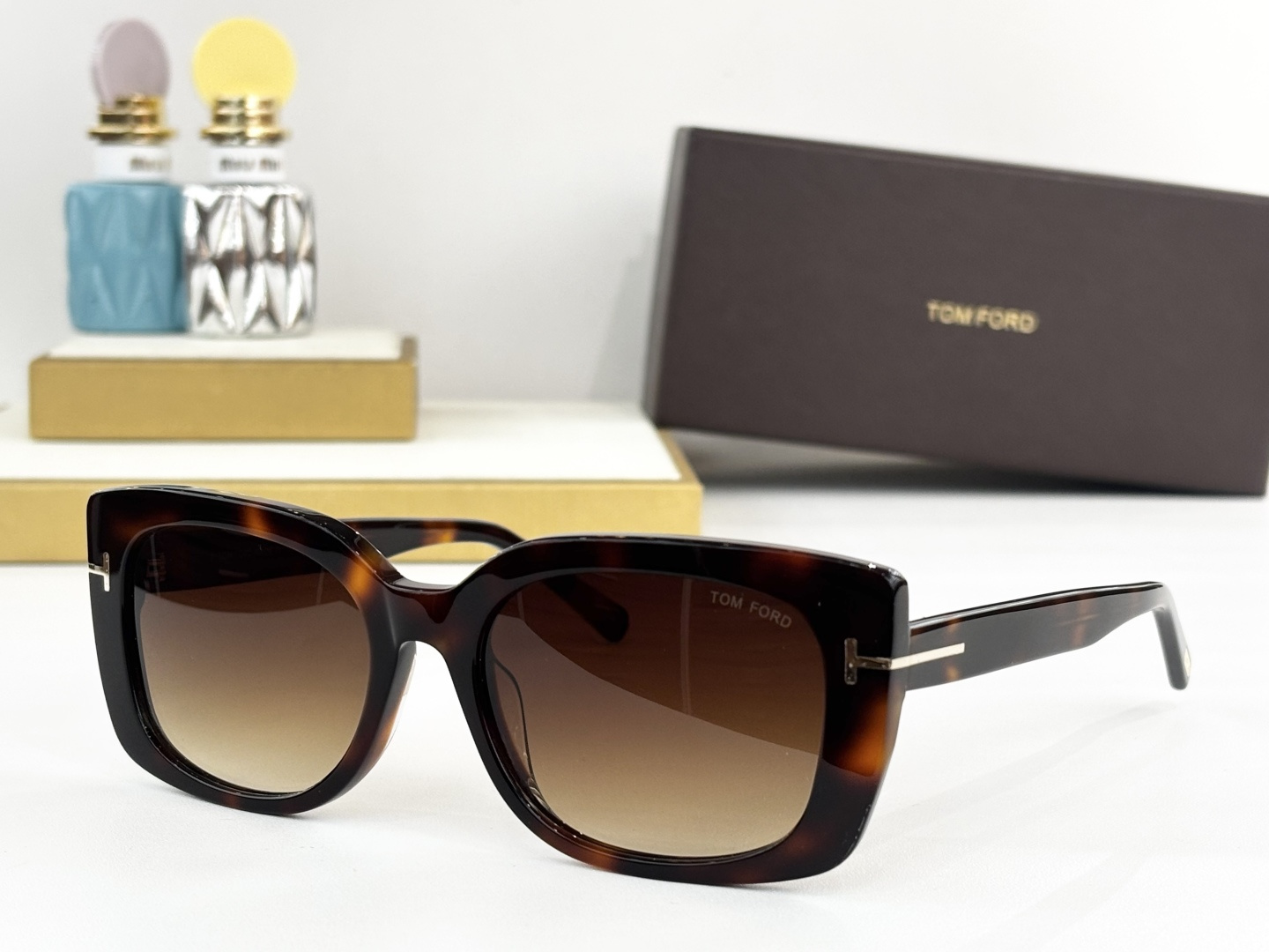 TOM FORDMOD：FT1170Size：54口21 140