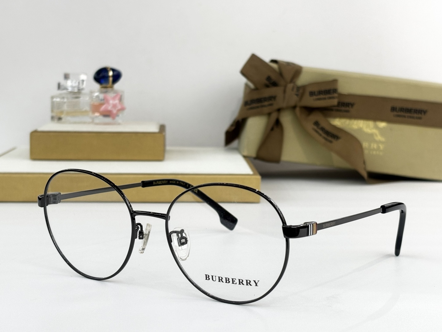 BURBERRYMOD：BE1384TDSize：56口18 145