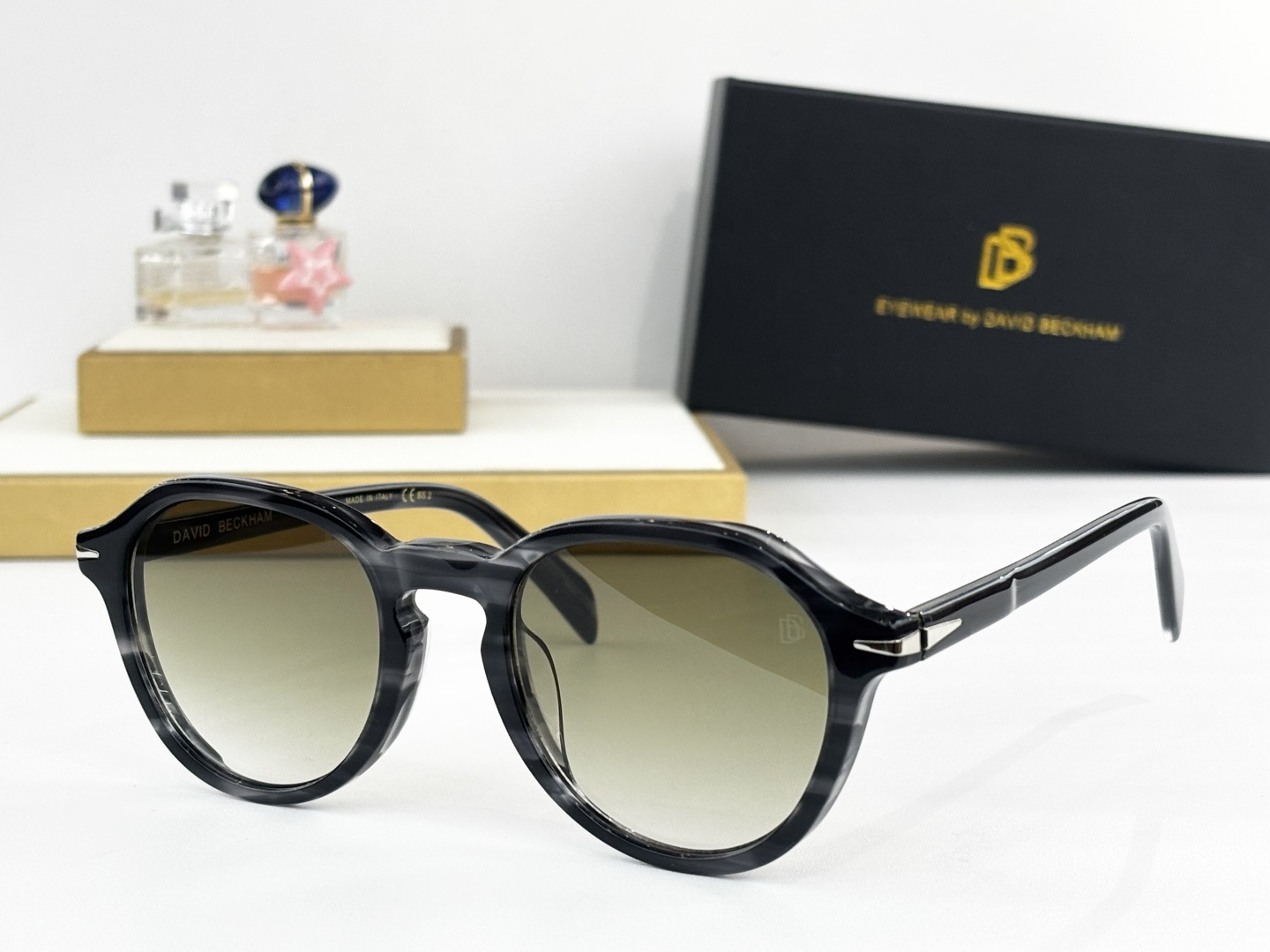 DAVID BECKHAMMOD：DB7078/SSize：52口22 145