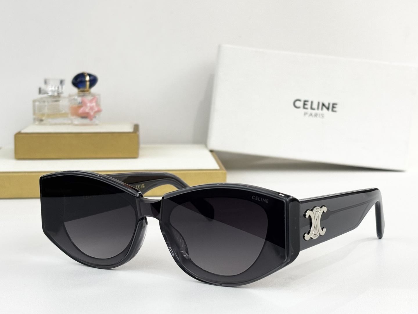 CELINEMOD：CL1739LUSize：53口19 145