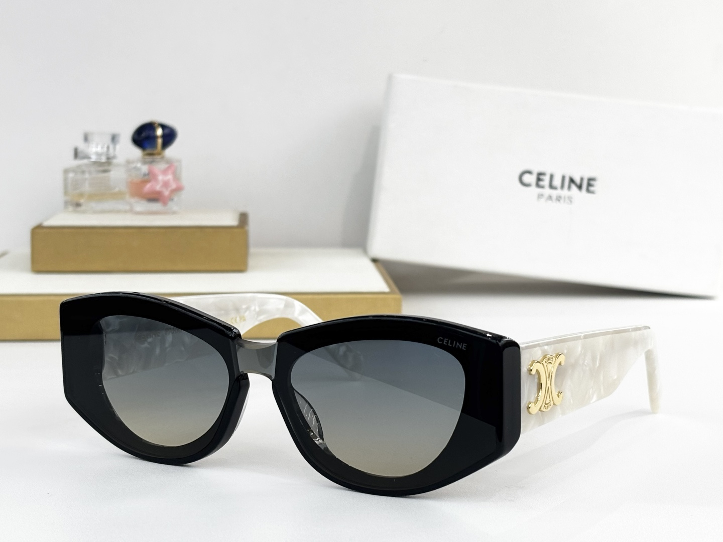 CELINEMOD：CL1739LUSize：53口19 145