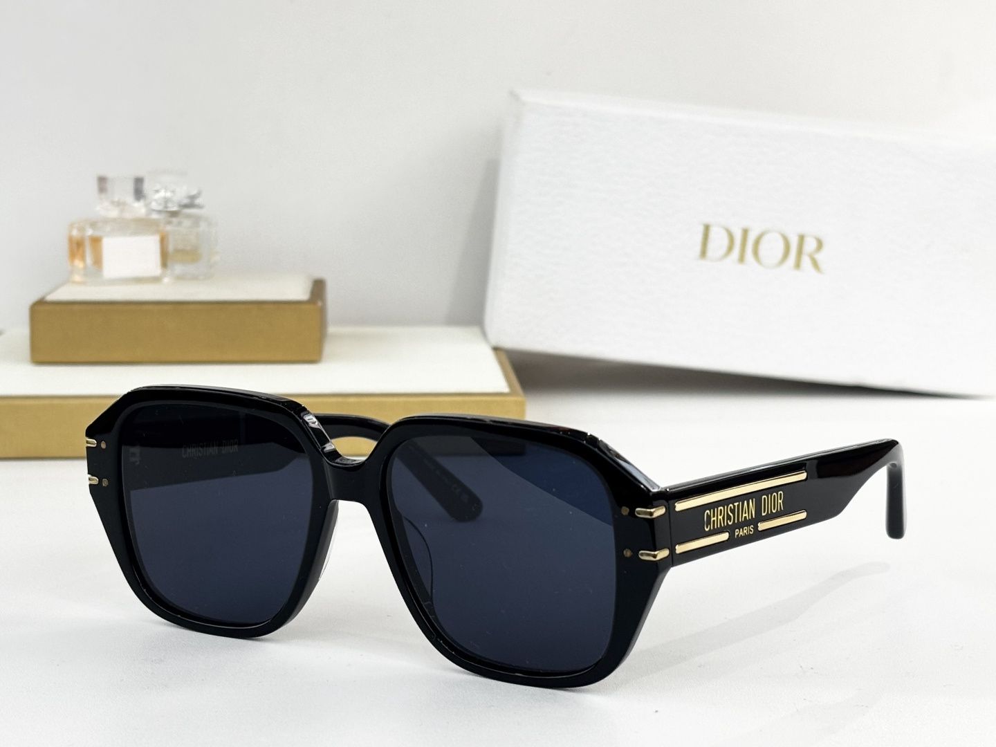 Dio*Mod：DiorSignatureo S3ISize：55-17-145