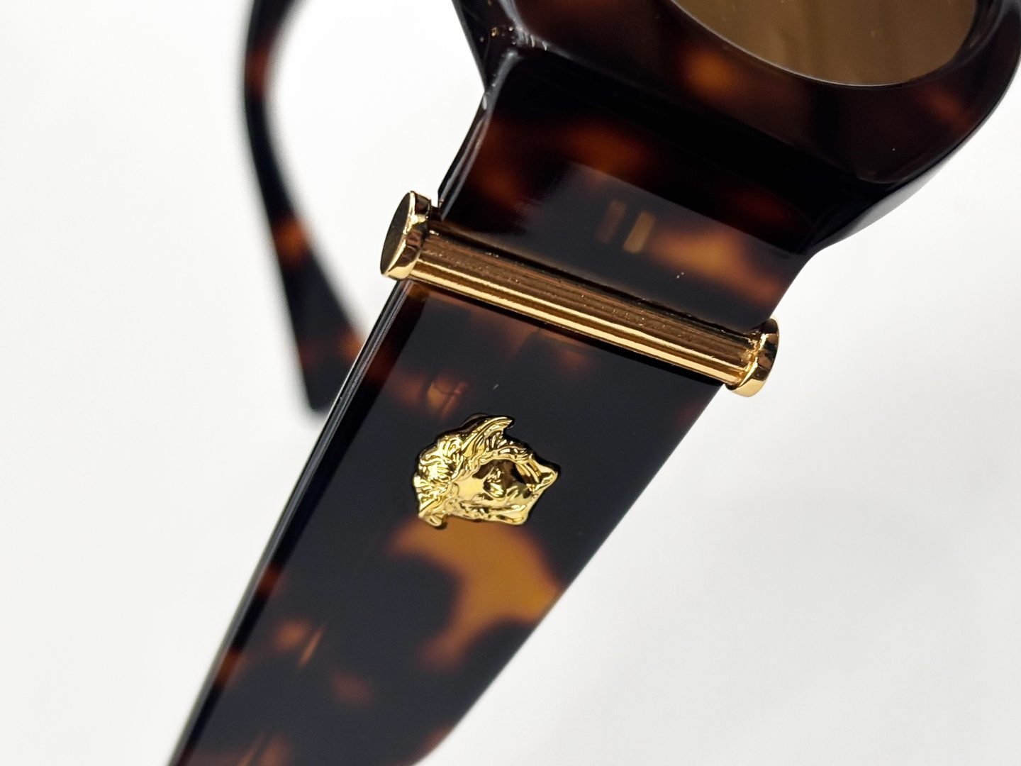 VERSACEMOD：VE4477USize：54口20 143