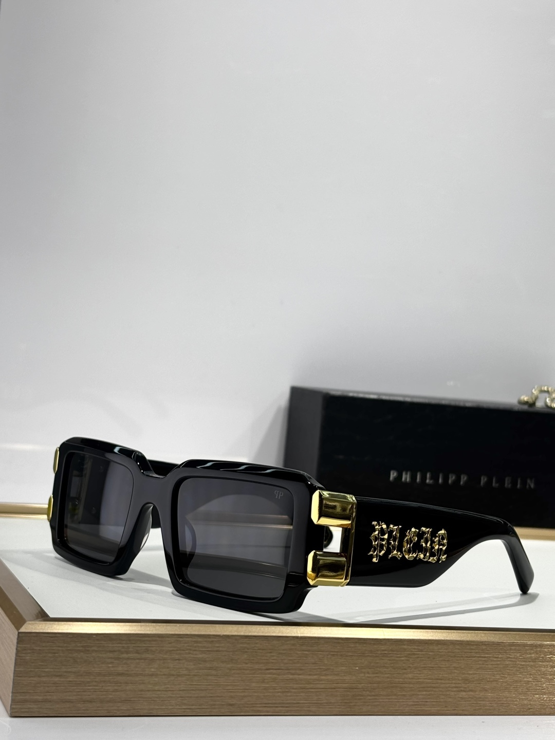 PHILIPP PLEINMODEL:129VSIZE:54口22-145